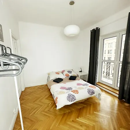 Fantastic-inn - Warecka